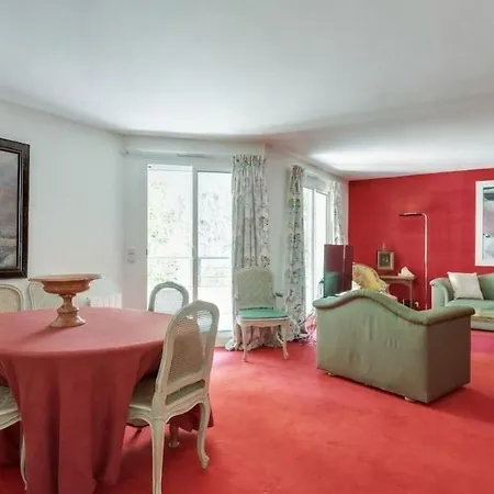 Spacieux 2 Et Terrasse Appartamento